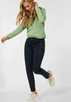 Casual Fit Hose