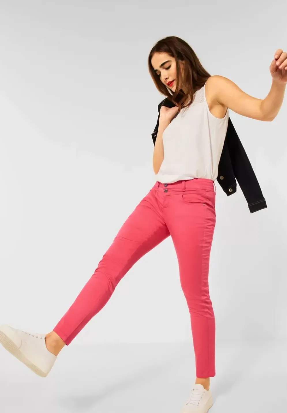 Casual Fit Hose