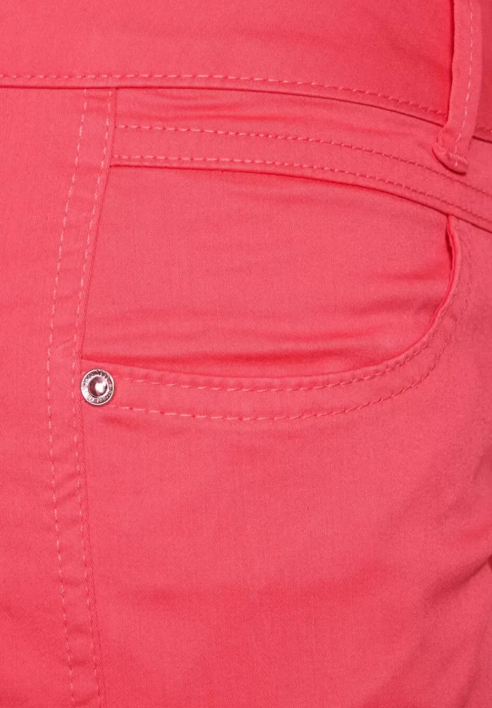 Casual Fit Hose