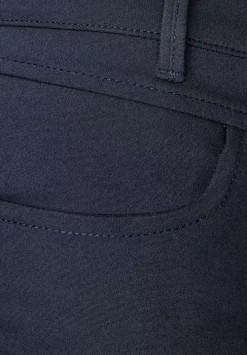 Casual Fit Hose
