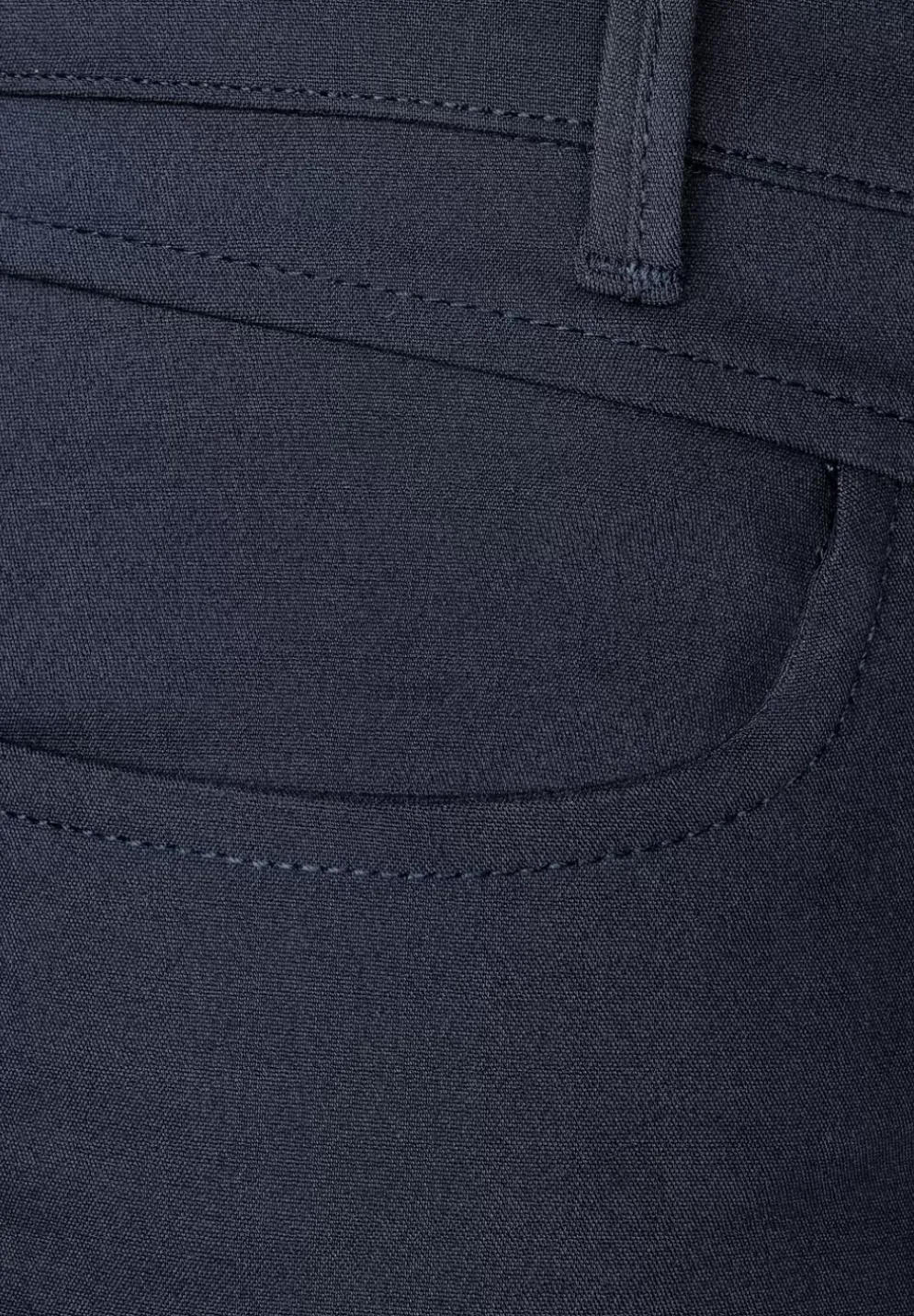 Casual Fit Hose