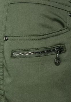 Casual Fit Hose