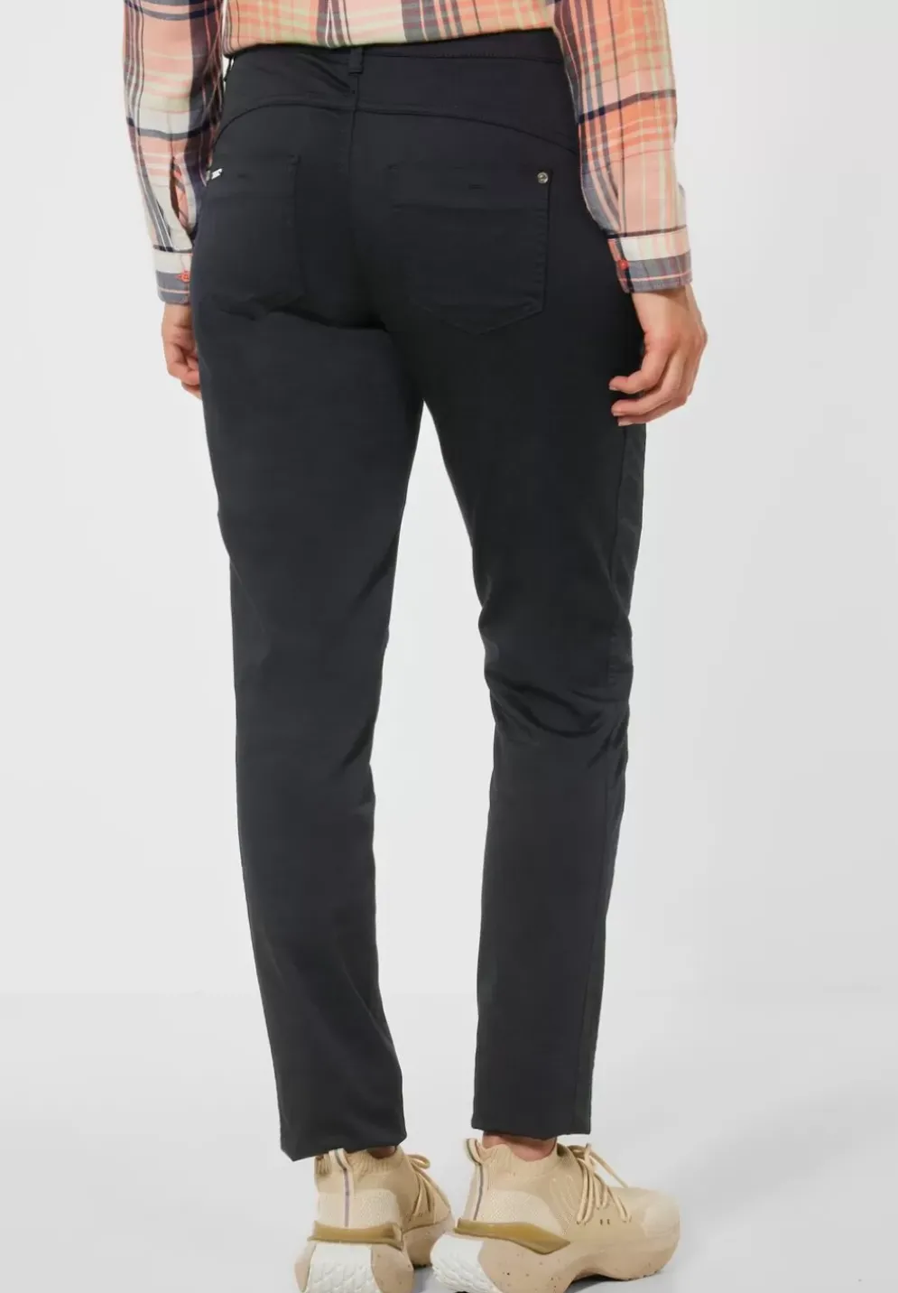 Casual Fit Hose