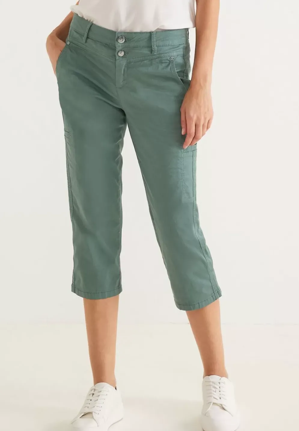 Casual Fit Hose