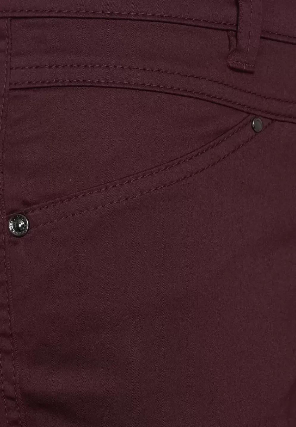 Casual Fit Hose