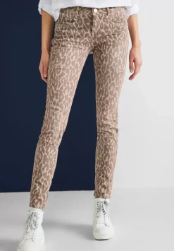 Casual Fit Hose