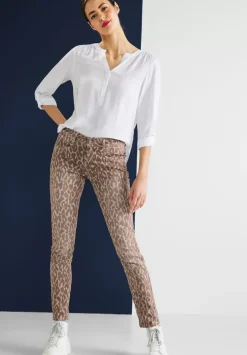 Casual Fit Hose