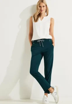 Casual Fit Hose