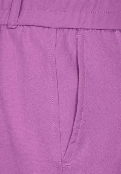 Casual Fit Hose