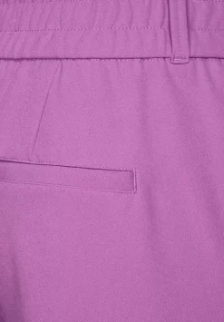 Casual Fit Hose