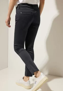 Casual Fit Hose