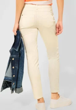 Casual Fit Hose