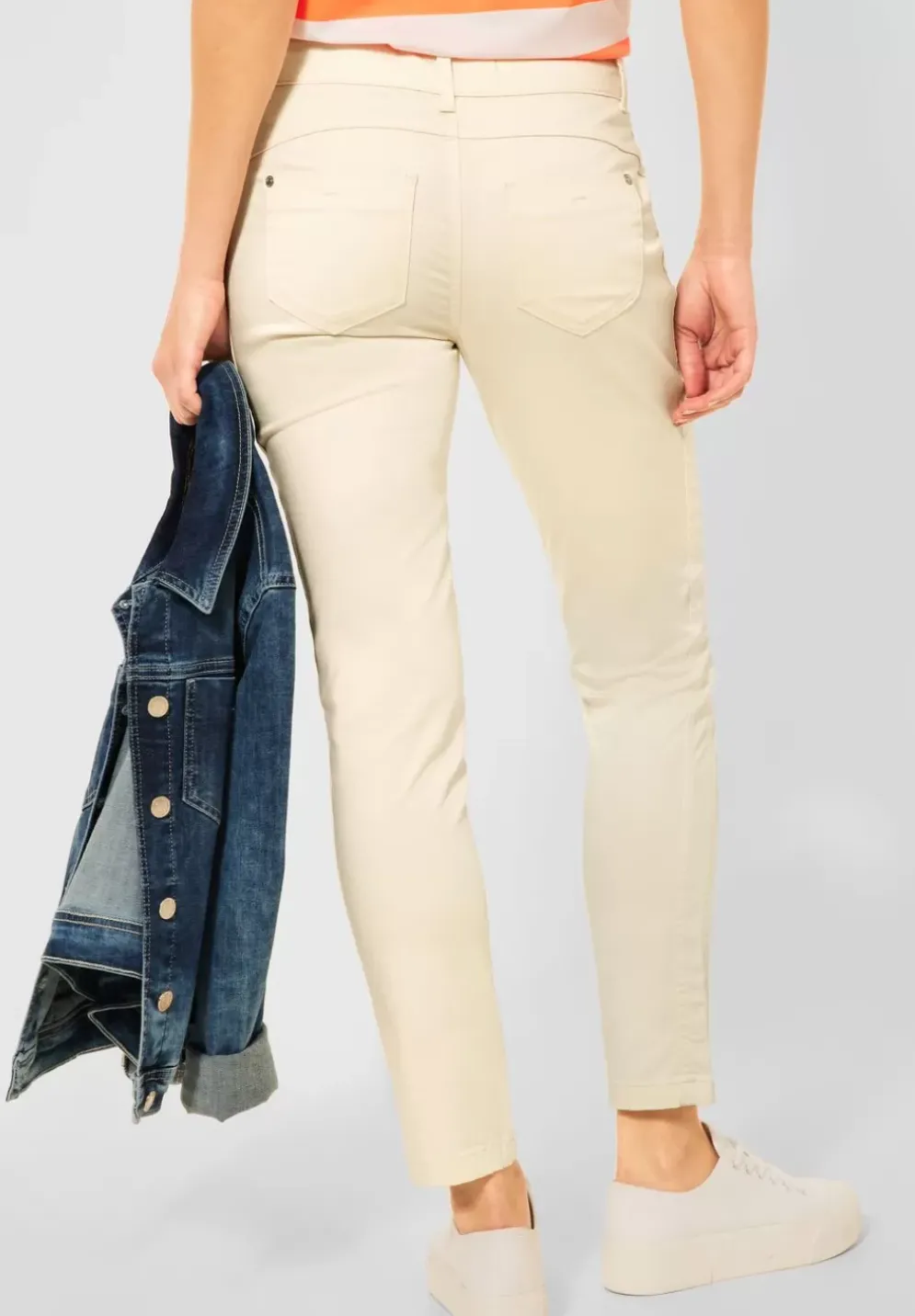 Casual Fit Hose