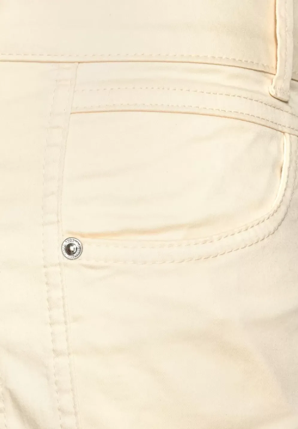 Casual Fit Hose