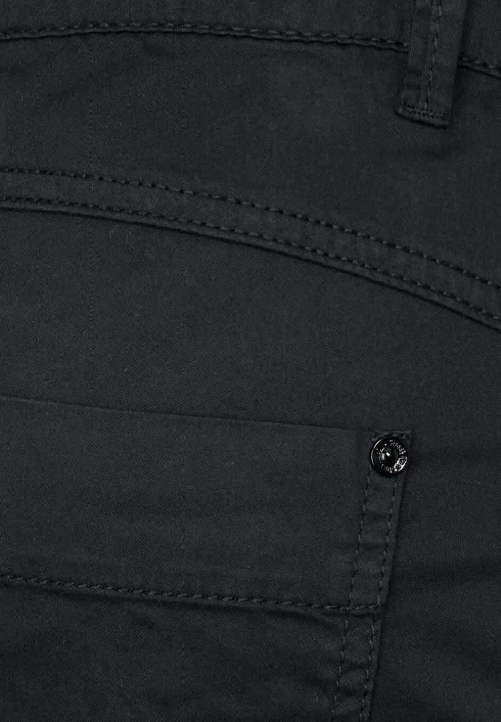 Casual Fit Hose