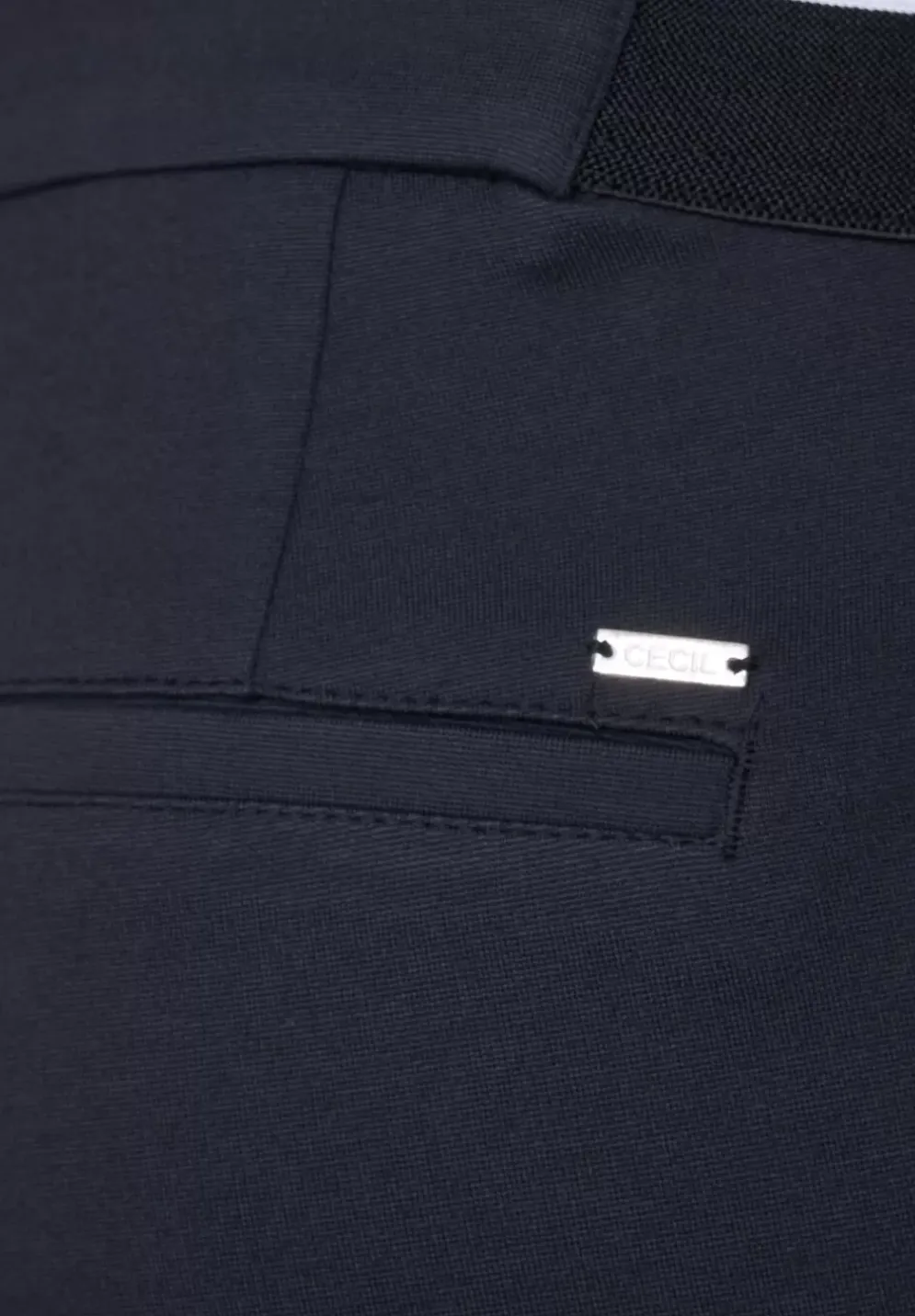 Casual Fit Hose