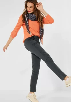 Casual Fit Hose