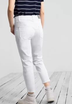 Casual Fit Hose