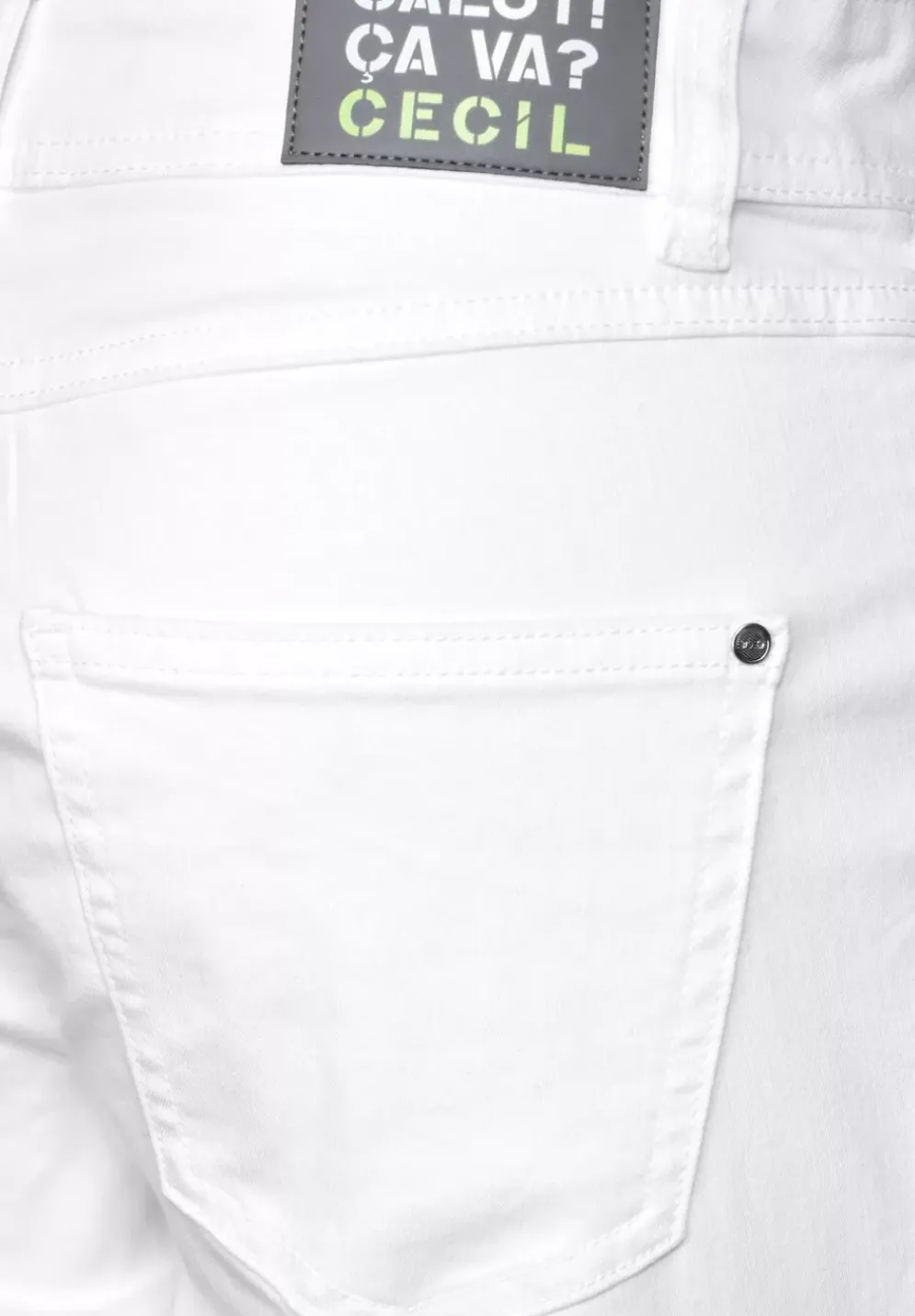 Casual Fit Hose