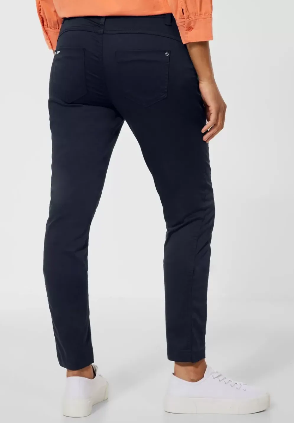 Casual Fit Hose