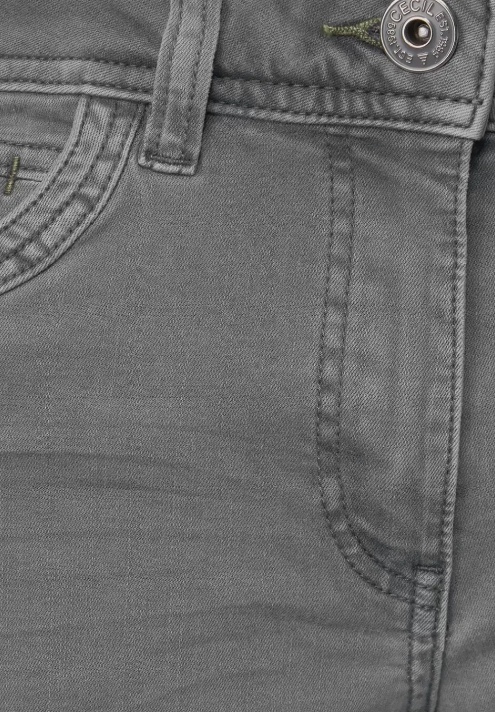 Casual Fit Hose