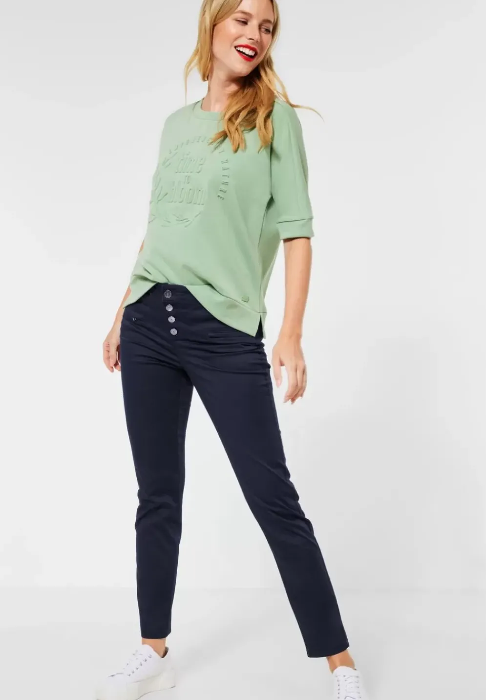 Casual Fit Hose