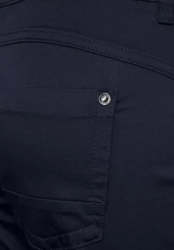 Casual Fit Hose