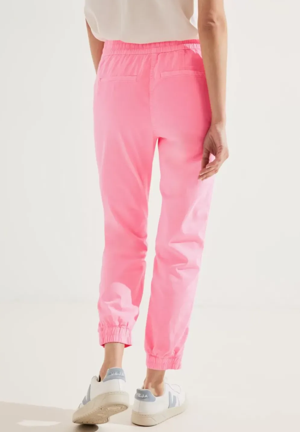 Casual Fit Hose
