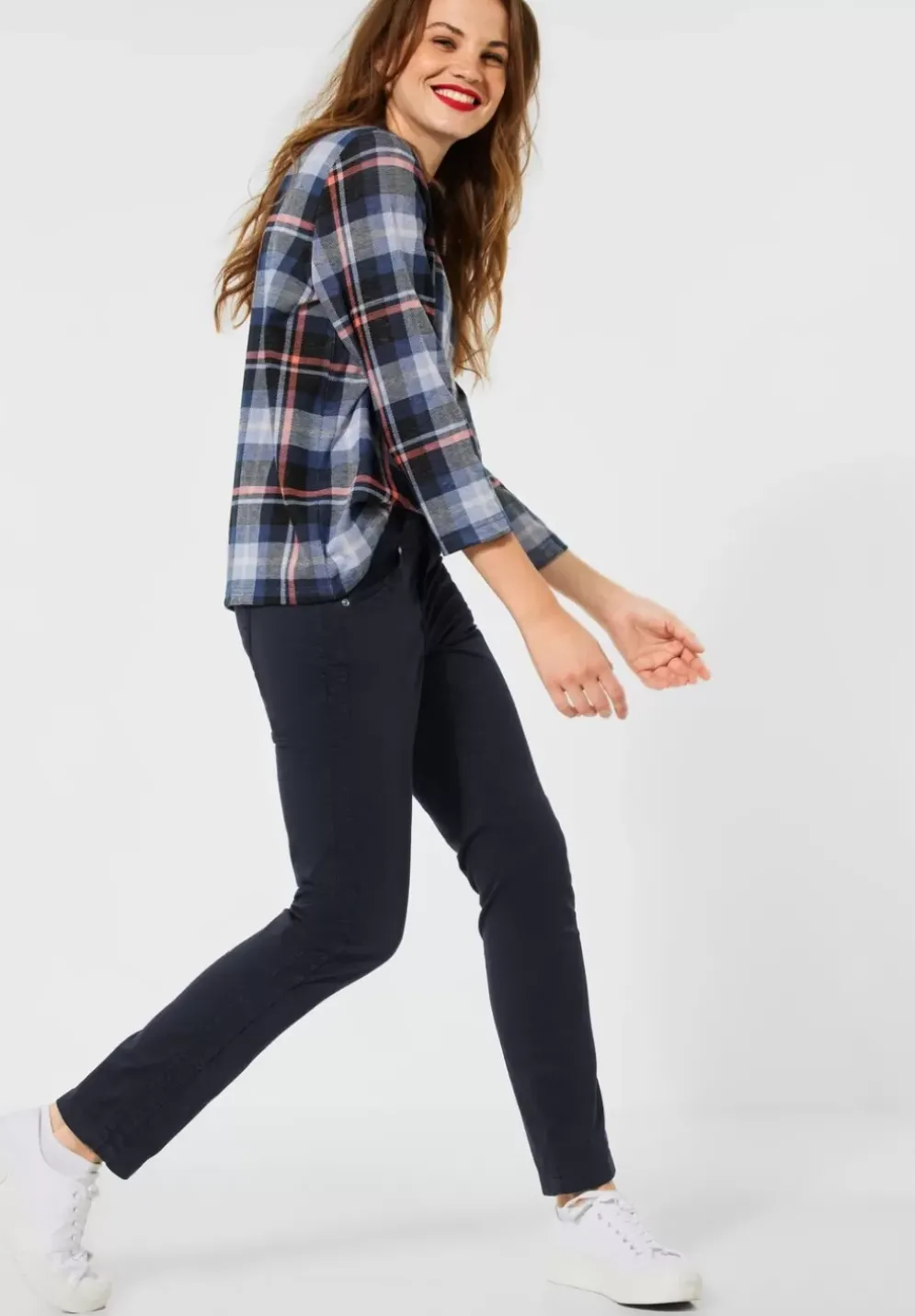 Casual Fit Hose
