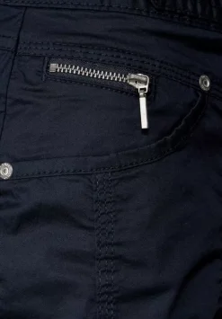 Casual Fit Hose In 7/8