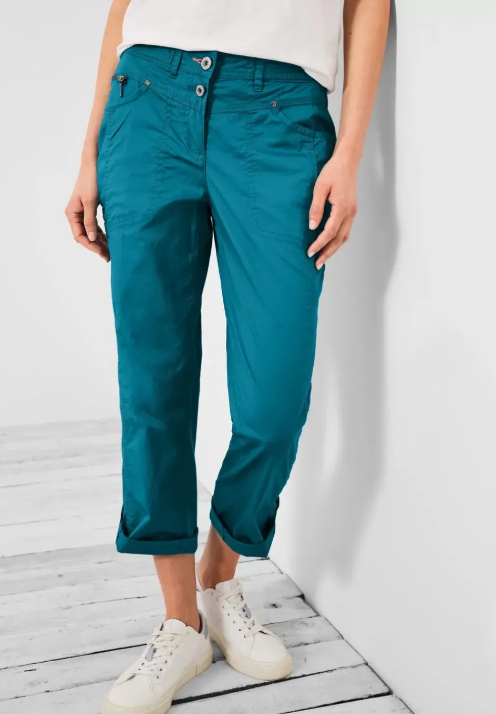 Casual Fit Hose In 7/8