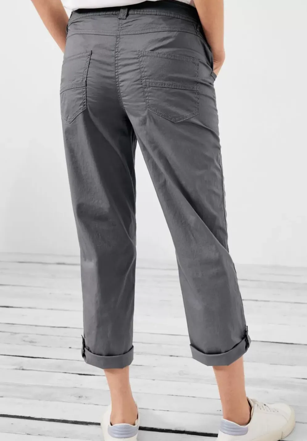Casual Fit Hose In 7/8