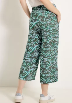 Casual Fit Hose In 3/4-Lange