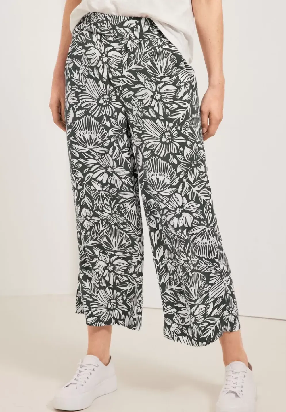 Casual Fit Hose Mit Print