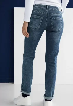 Casual Fit Jeans