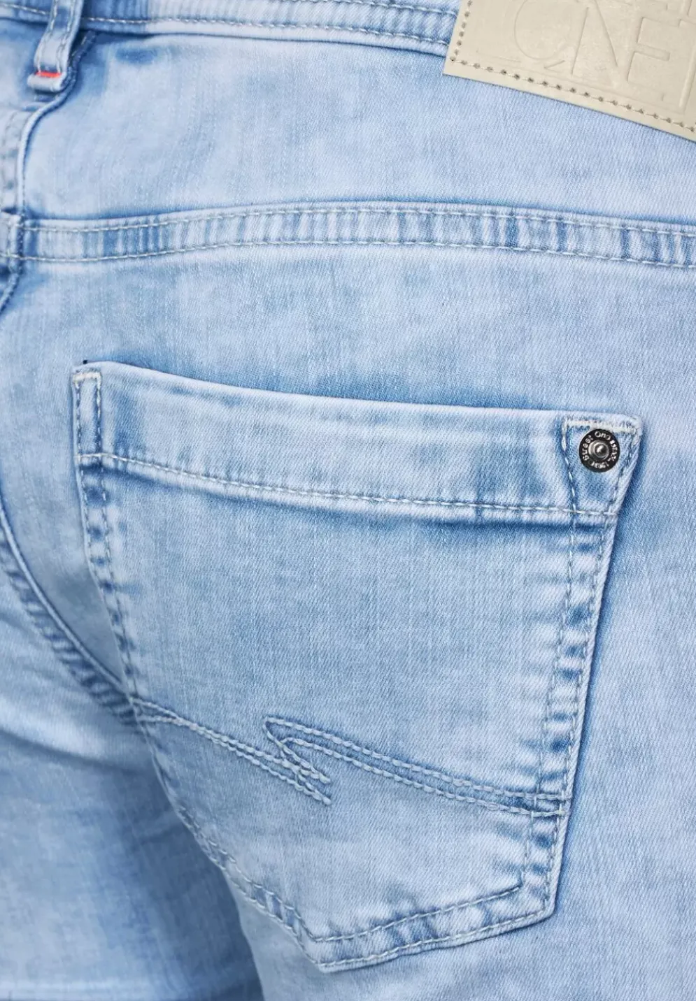 Casual Fit Jeans