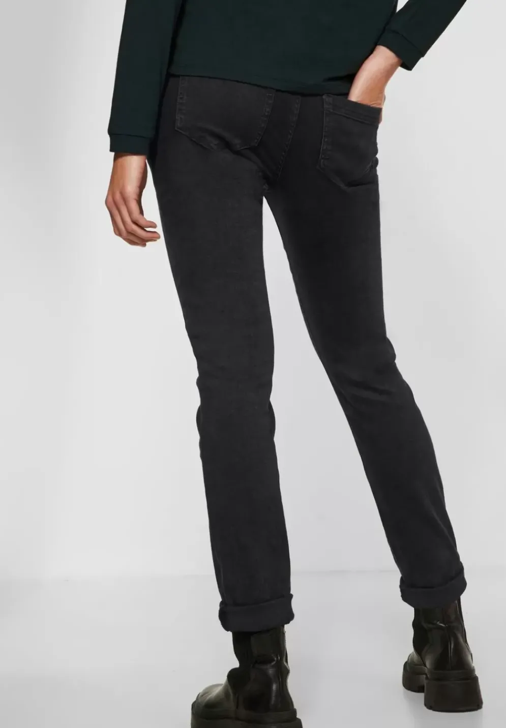Casual Fit Jeans