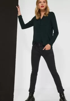 Casual Fit Jeans