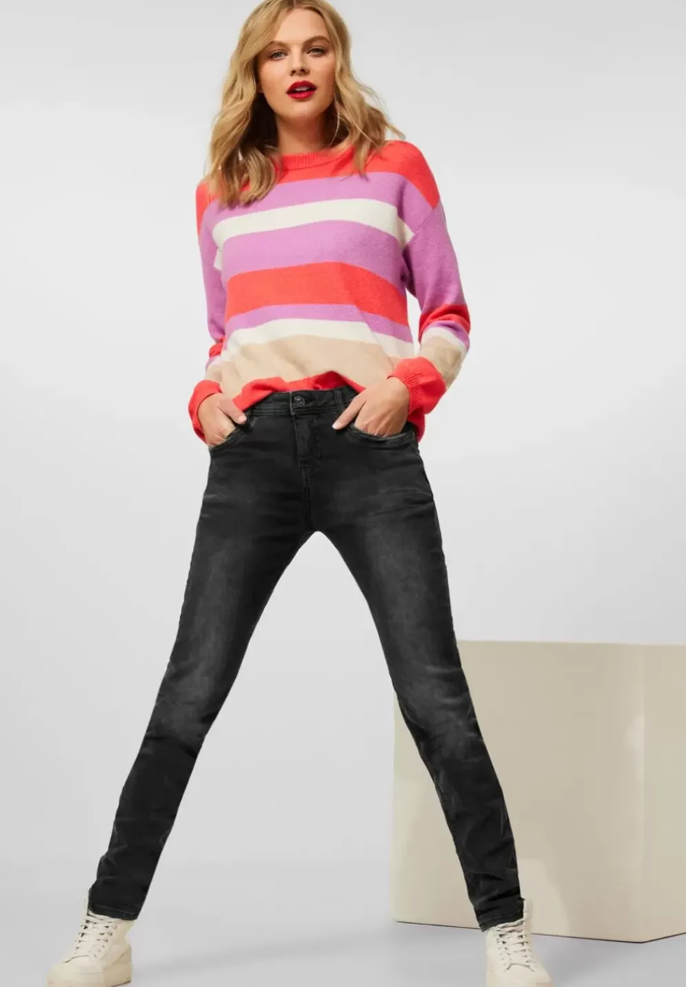 Casual Fit Jeans