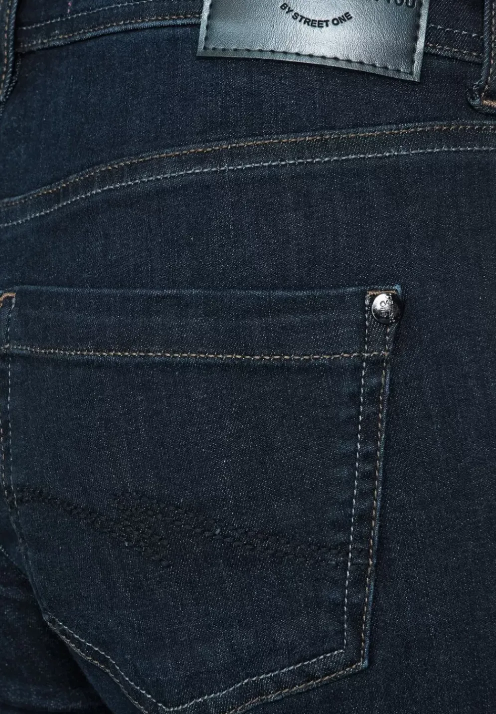 Casual Fit Jeans