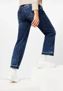 Casual Fit Jeans