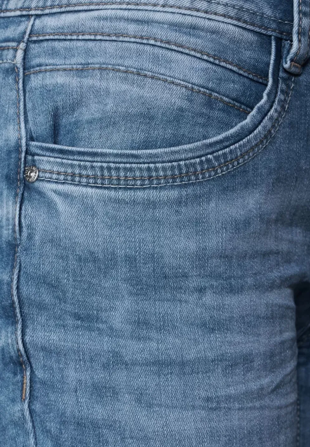 Casual Fit Jeans