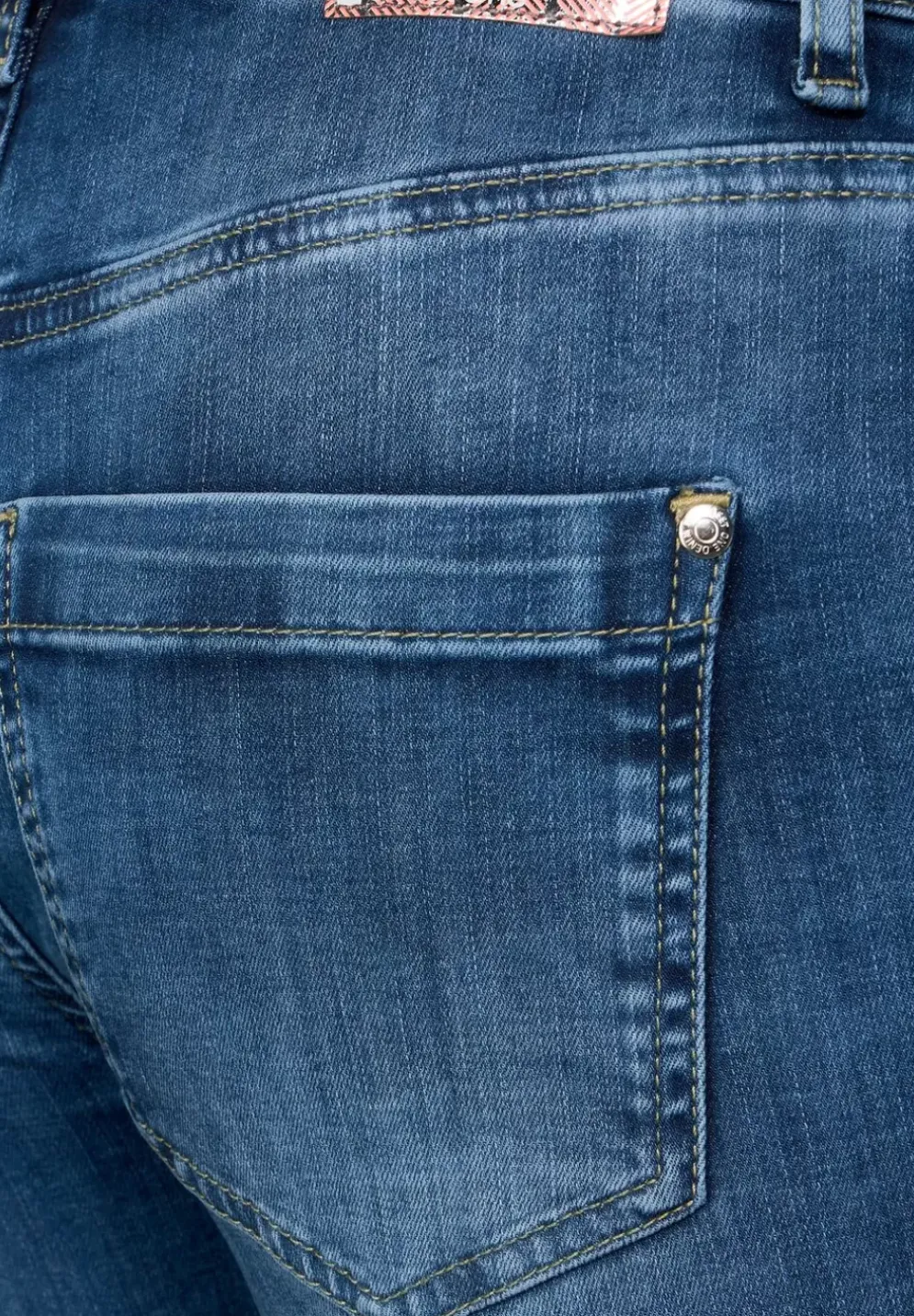 Casual Fit Jeans