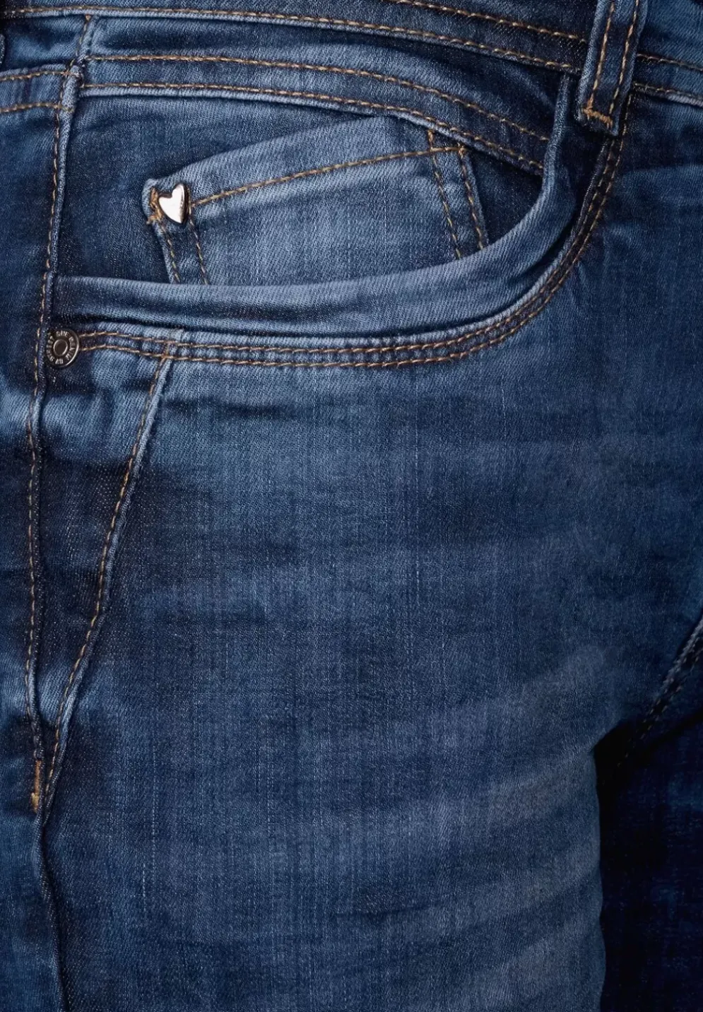 Casual Fit Jeans