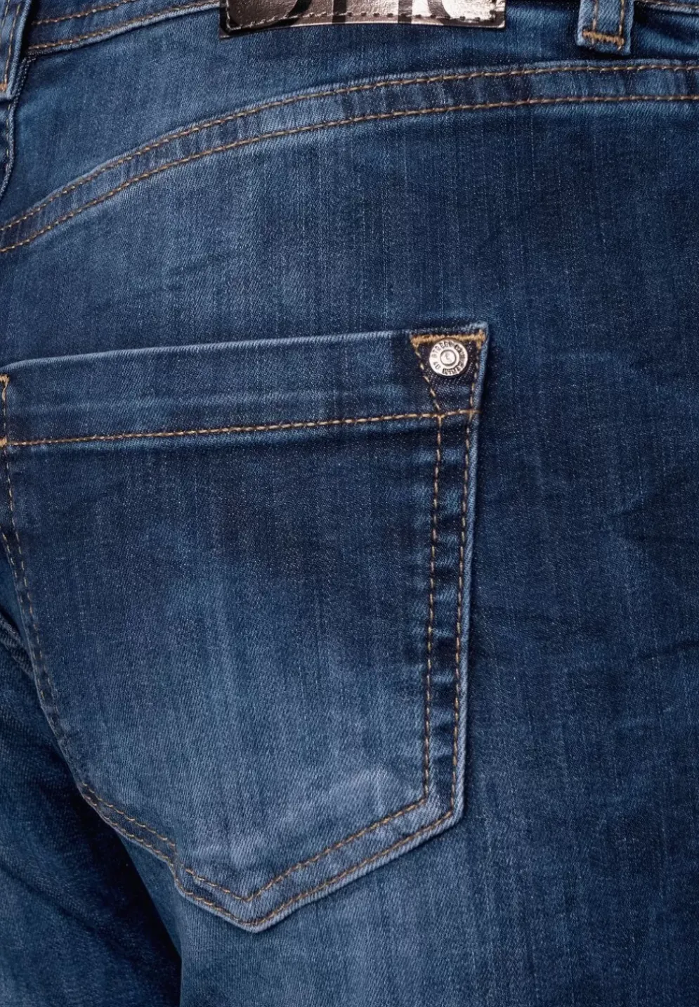 Casual Fit Jeans