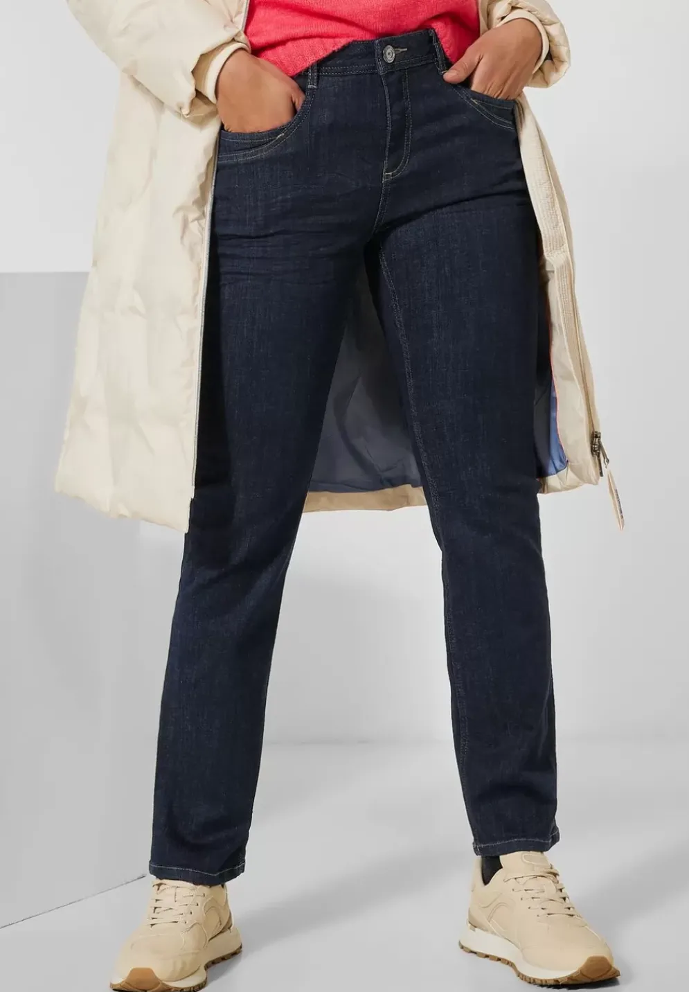 Casual Fit Jeans