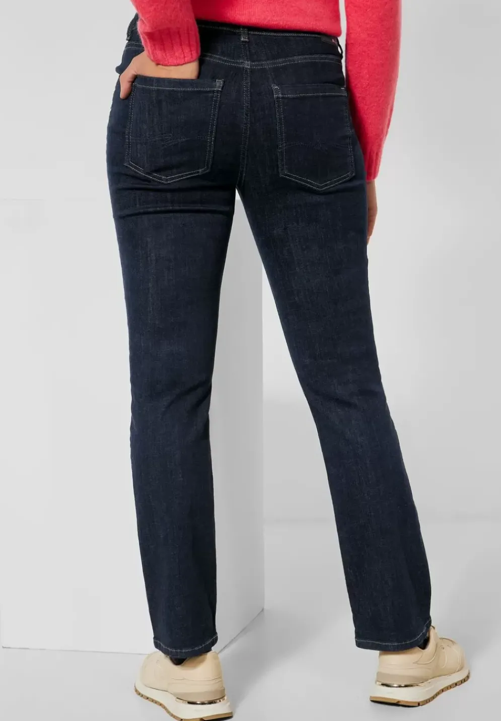Casual Fit Jeans