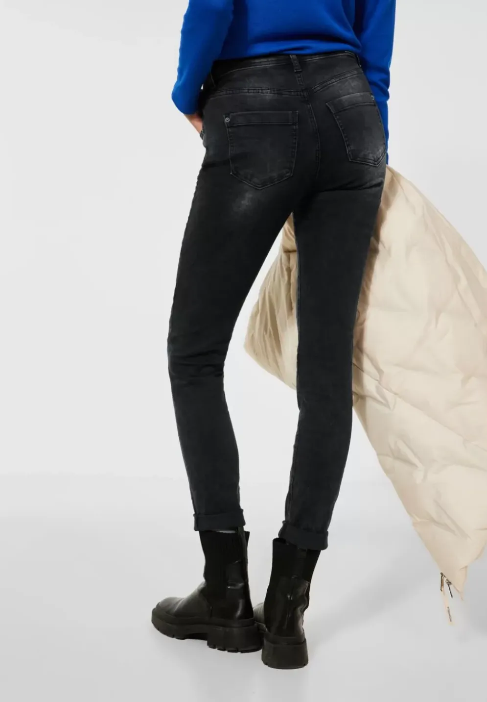 Casual Fit Jeans