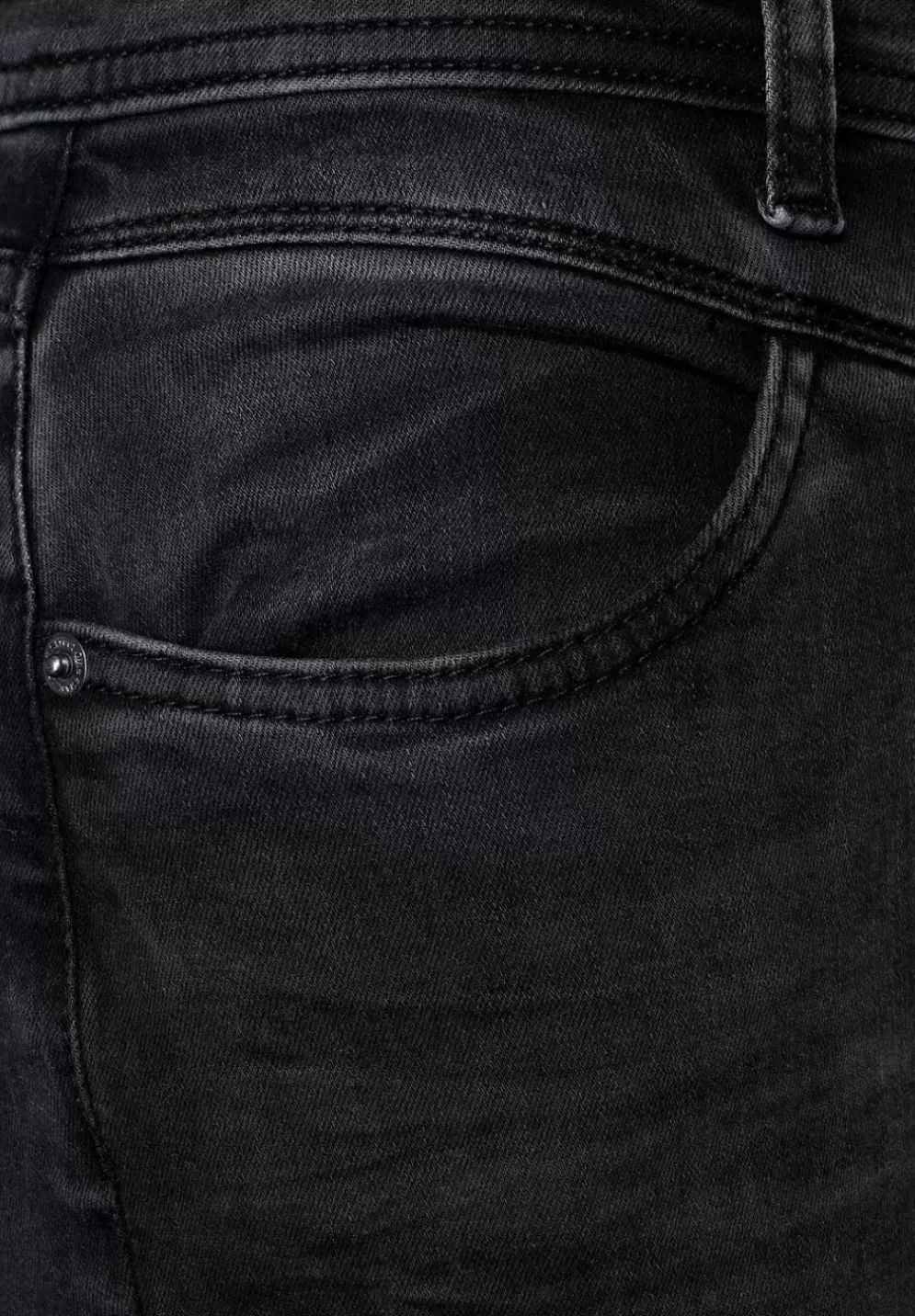 Casual Fit Jeans