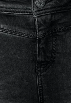 Casual Fit Jeans